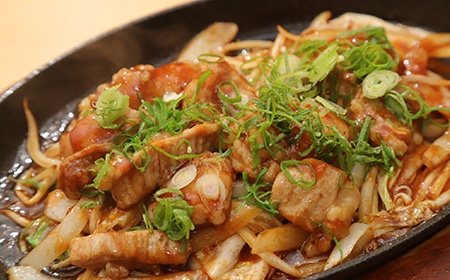 牛味噌ホルモン定食